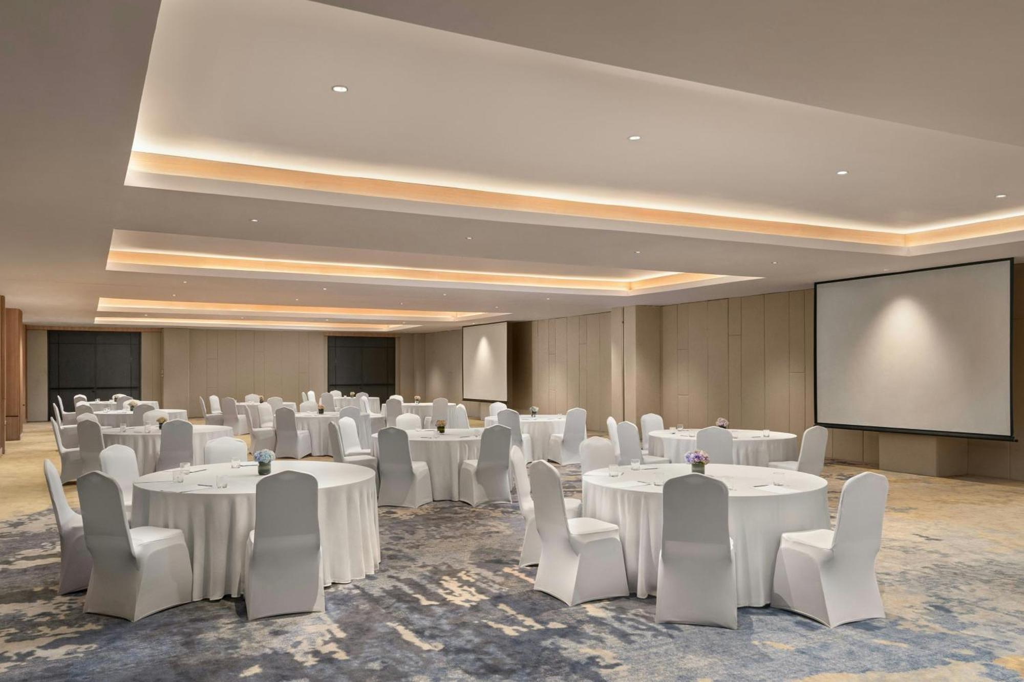 Hotel Fairfield By Marriott Bali Kuta Ngurah Rai 4*