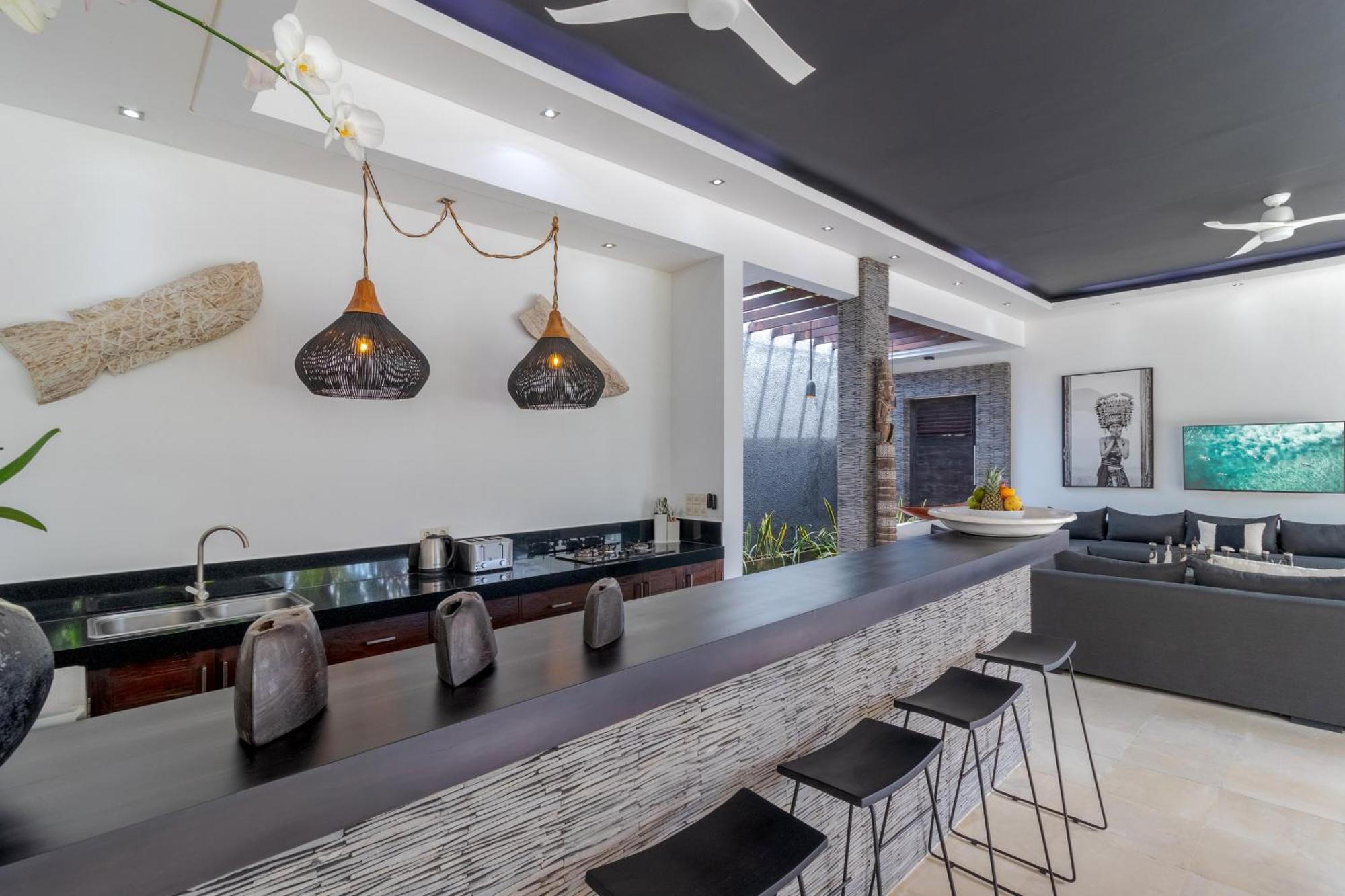 Villa Gorgeous Tropical 3 Bed Pool Villa, 24hr Security Seminyak (Bali)