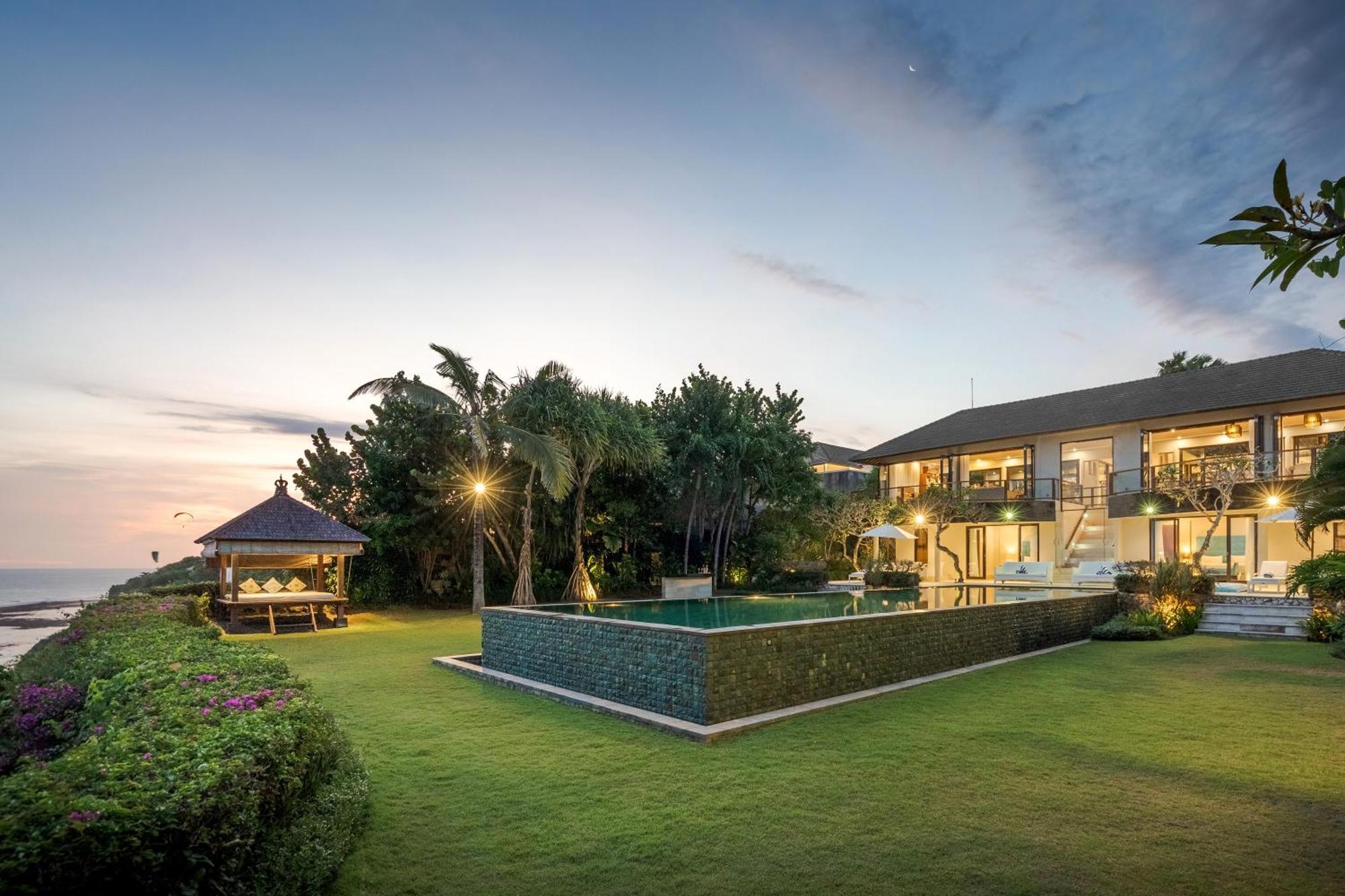Karang Saujana 4* Uluwatu (Bali)