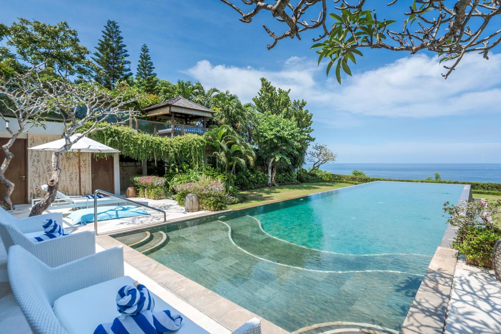 Hotel Karang Saujana Uluwatu (Bali)
