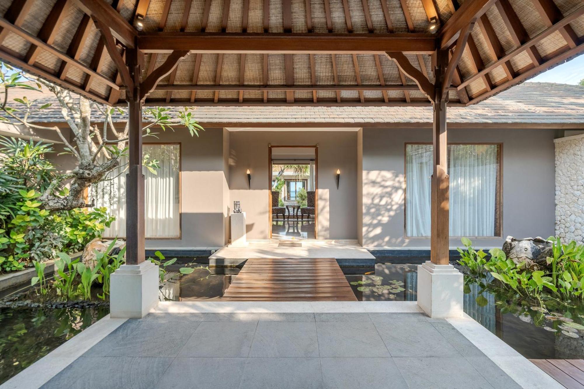 Karang Saujana Uluwatu (Bali)