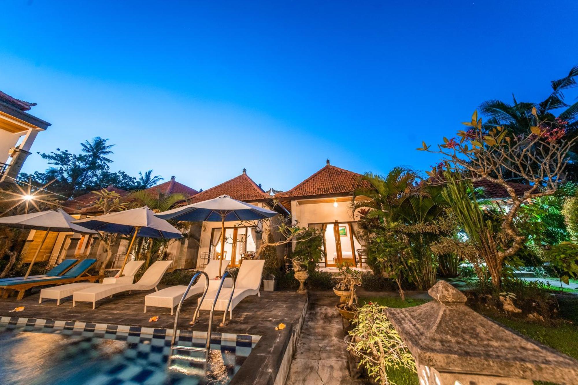 Holiday park Surya Maha Bungallo 3*