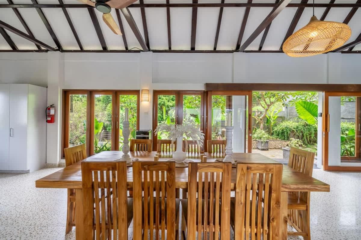 5br In Ungasan, Infinity Pool With Sea View
