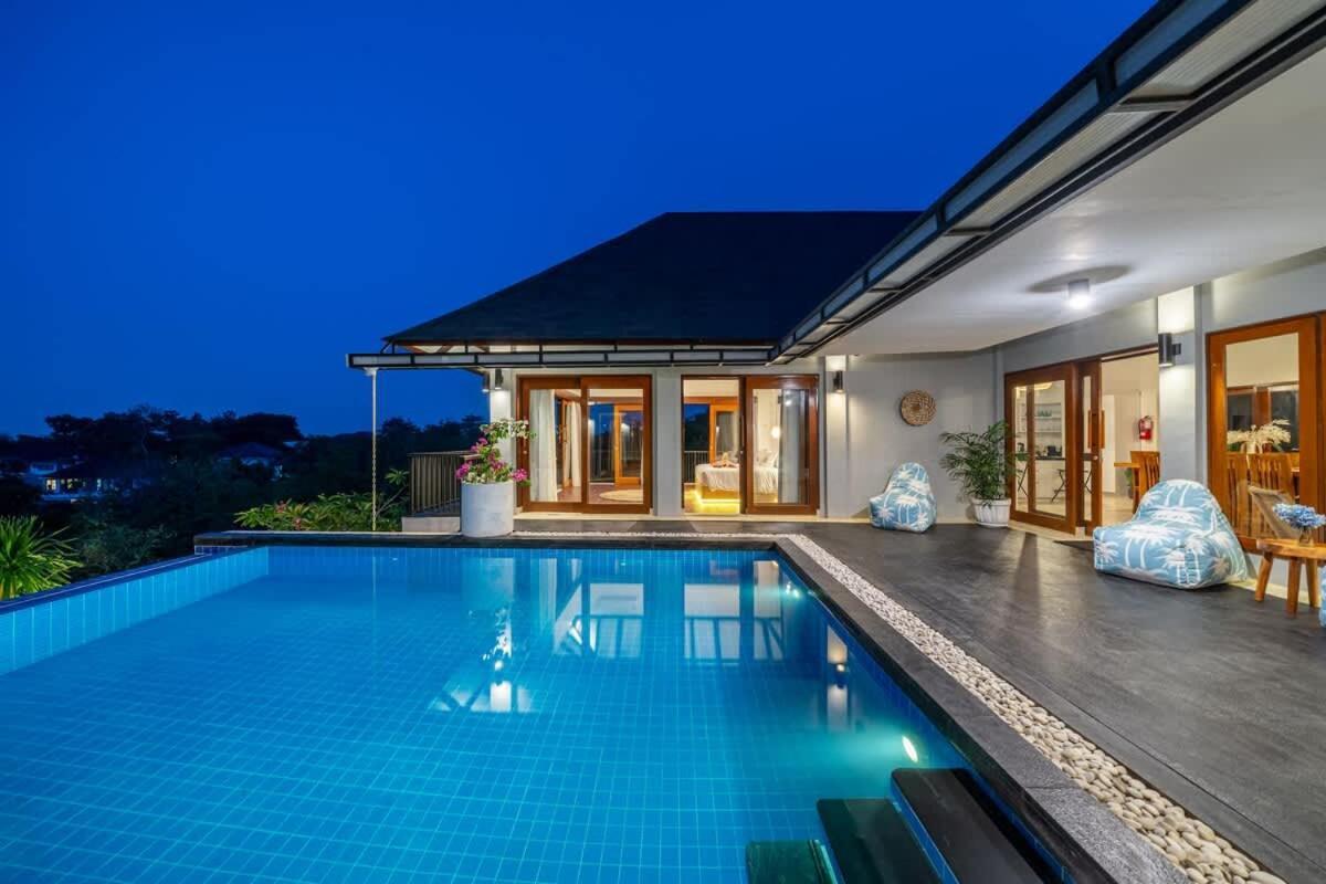 5br In Ungasan, Infinity Pool With Sea View Holiday home Uluwatu (Bali)