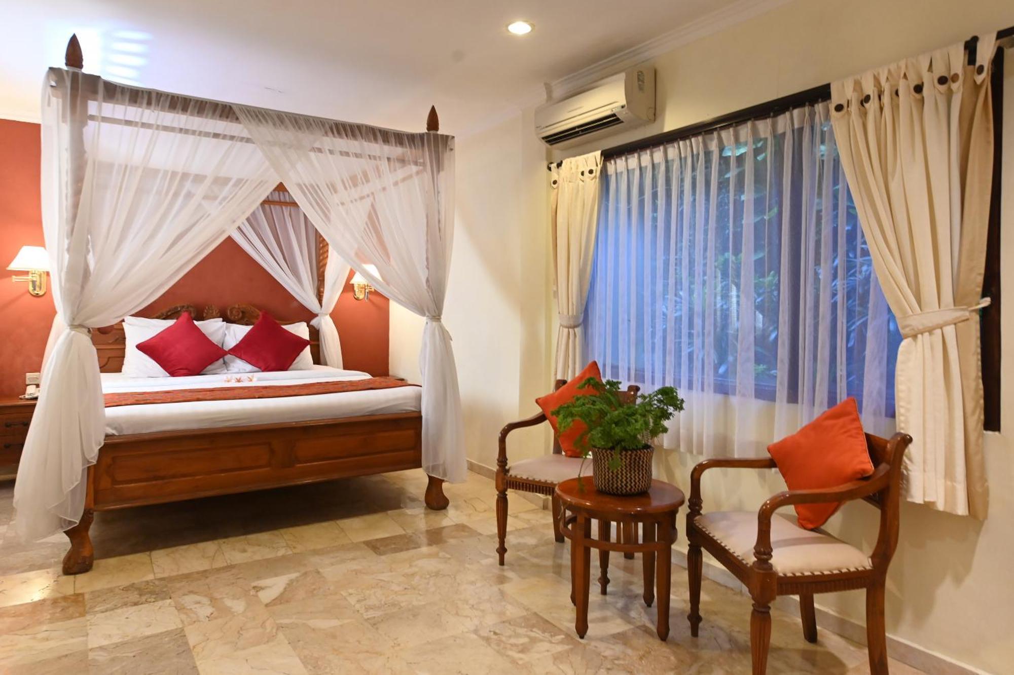 Hotel Puri Dewa Bharata & 3*