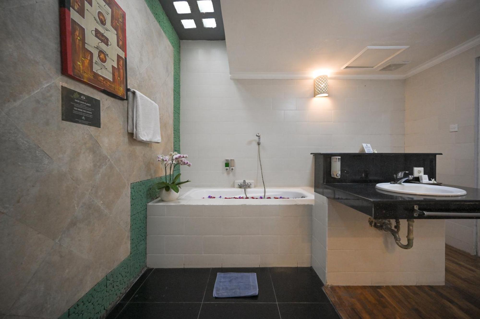 The Taman Ayu Hotel 4*