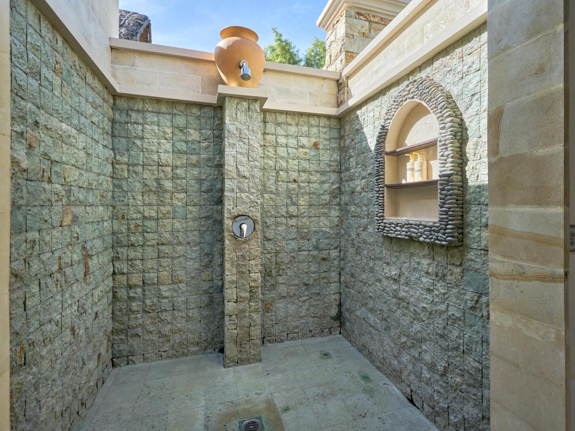 Onlyou Villa Amed (Bali)