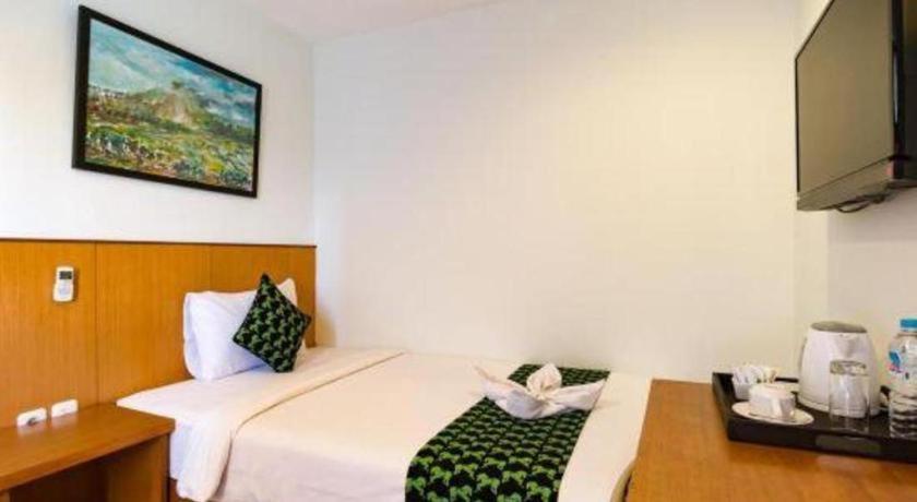 Hadi Poetra Hotel 3*