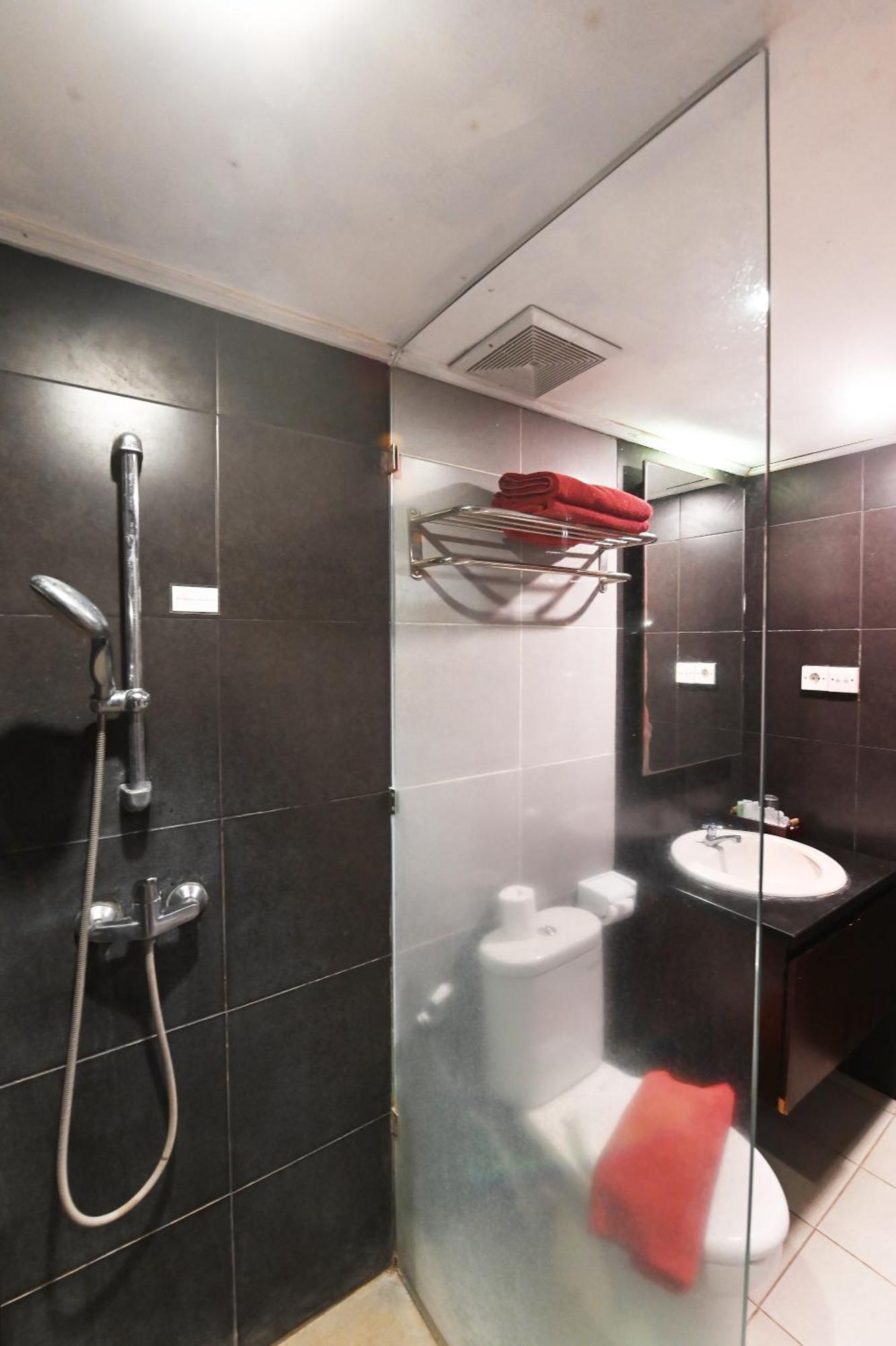 Puri Dewa Bharata & Hotel 3*