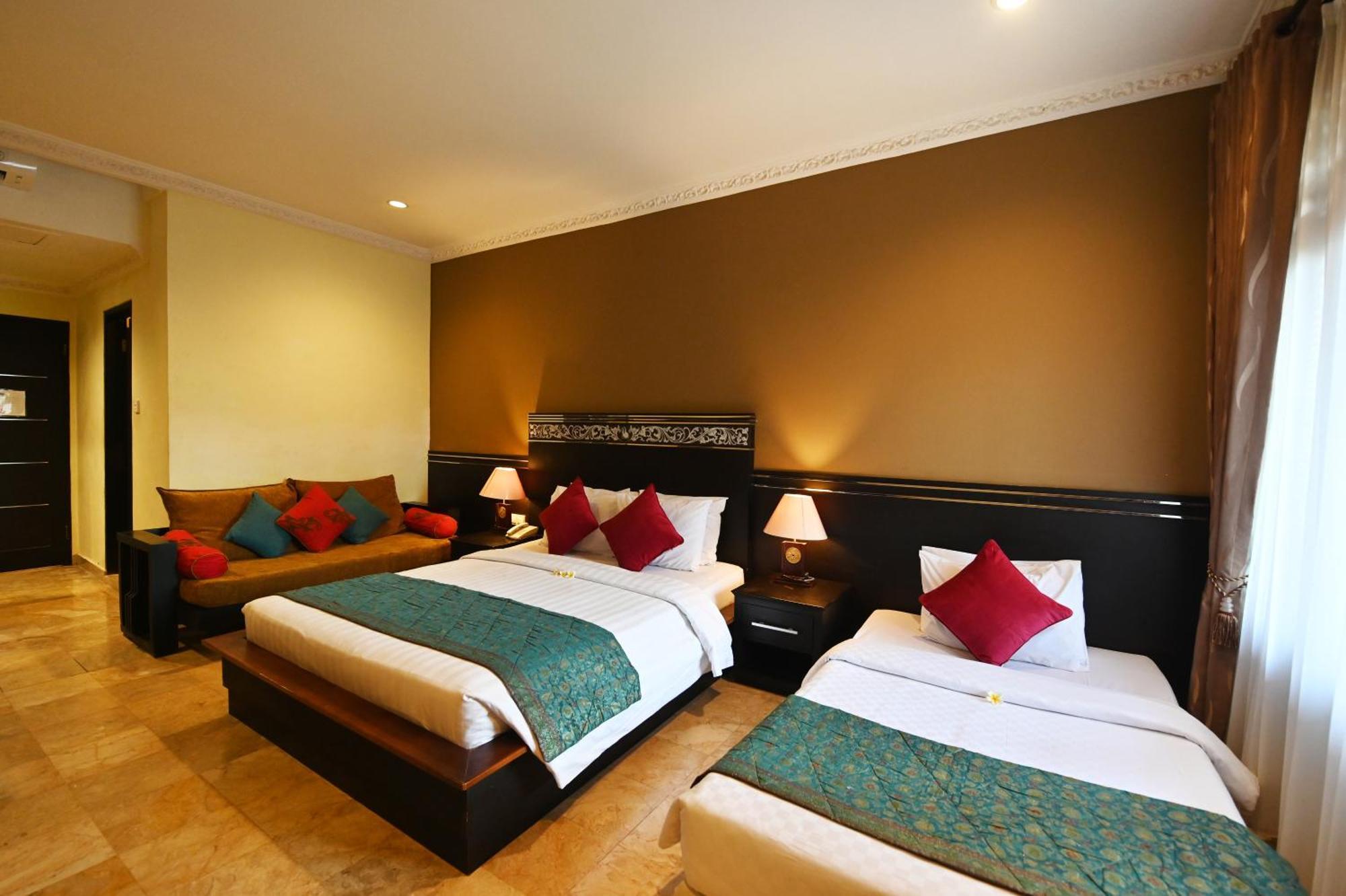 Hotel Puri Dewa Bharata &