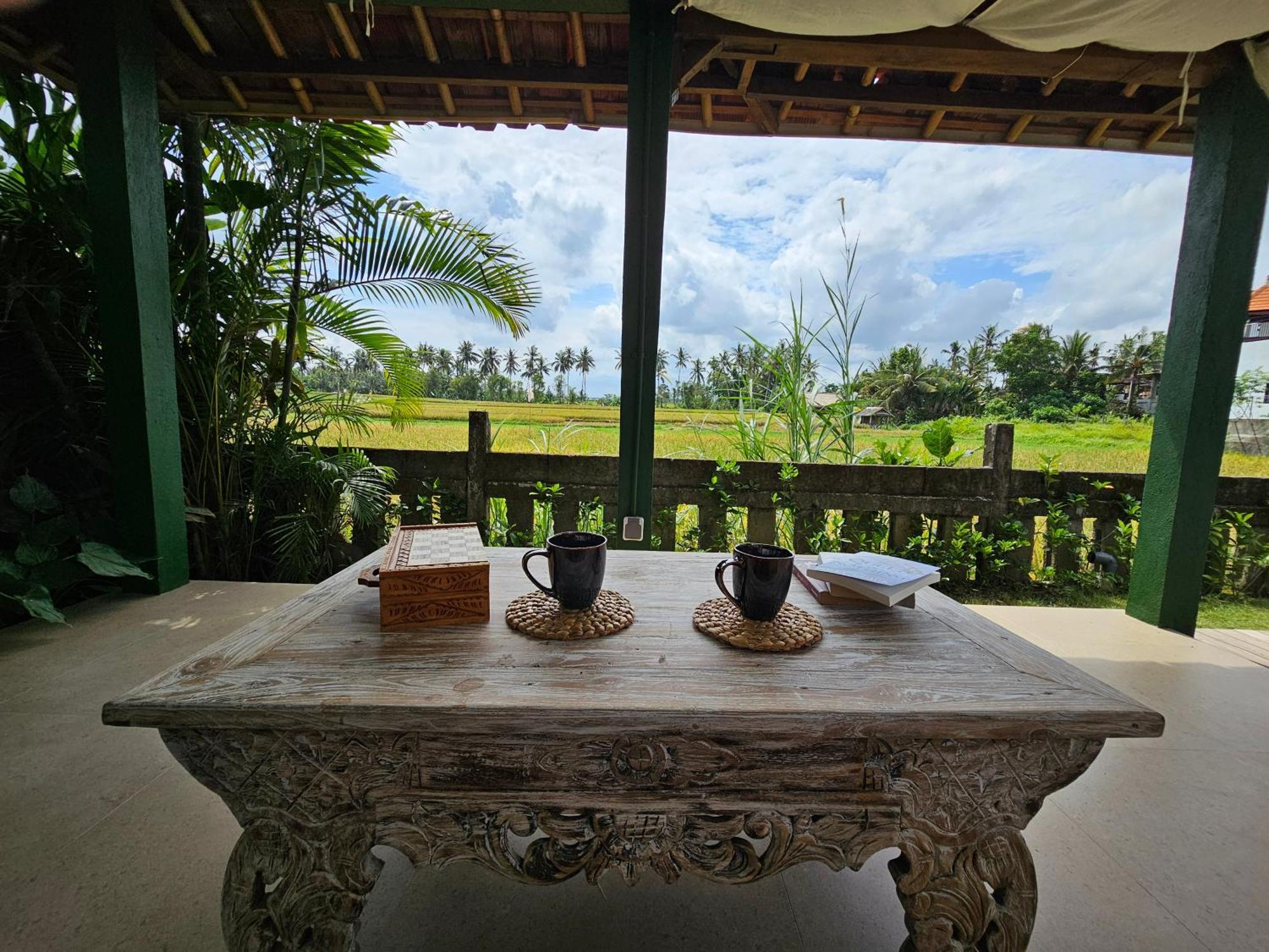 Diyara - 6000 Sq Ft Private - Stunning Rice Field View - Big Pool & Garden Villa *