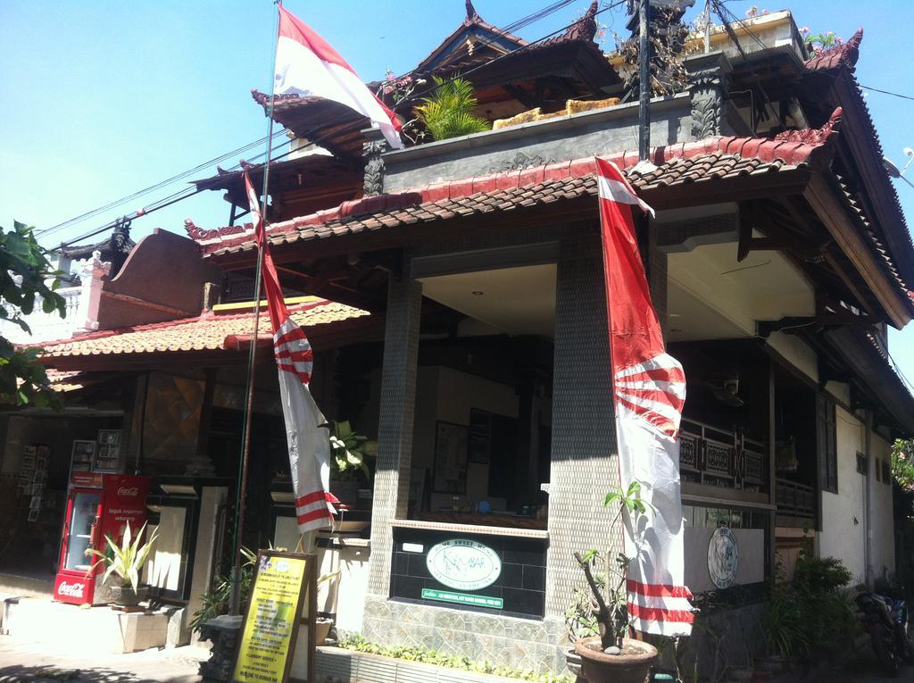 Kembar Padangbai Guest house
