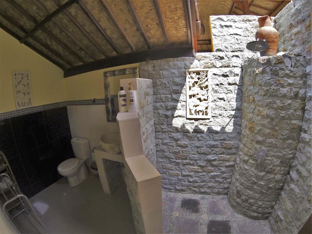 Guest house Pt Putra Momongan Menyelam Scuba