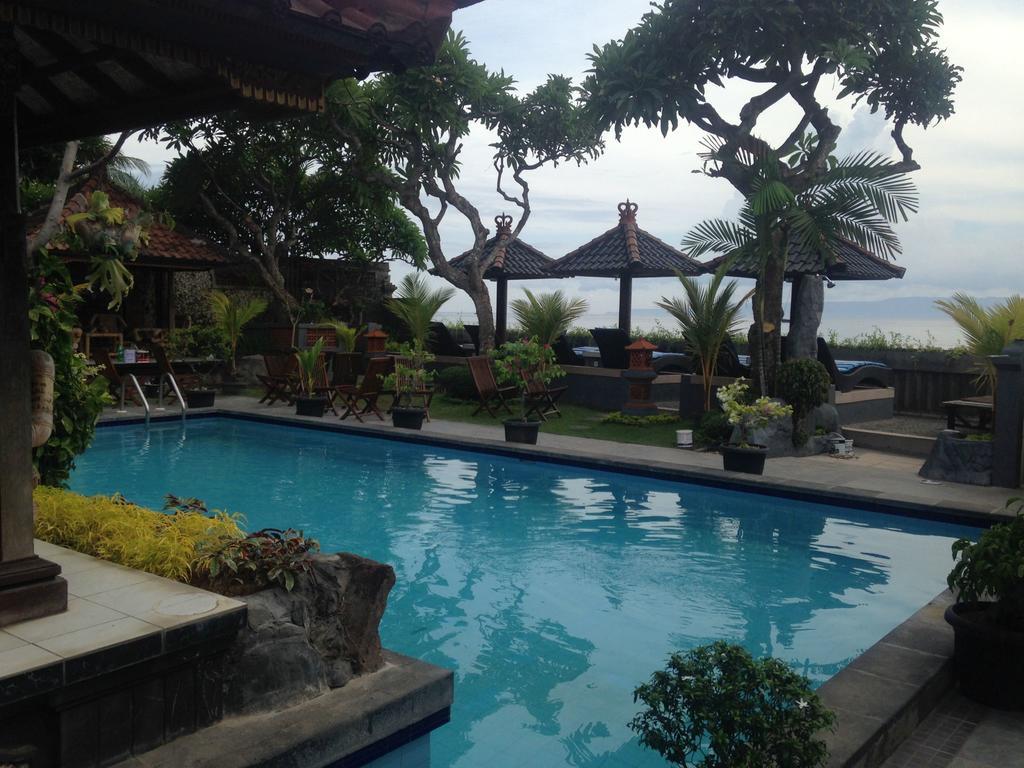 Dewa Bharata 3* Candi Dasa (Bali)