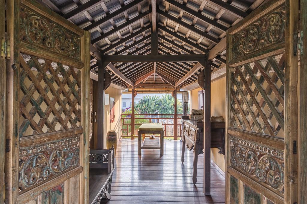 Lautan Kupu - Kupu Kuta (Bali)