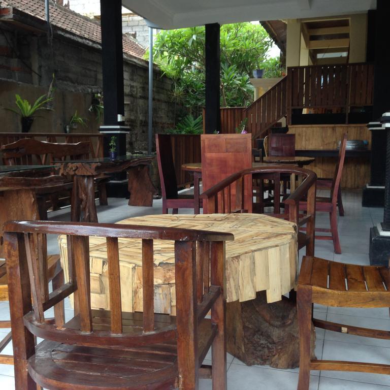 Dupa Hotel *