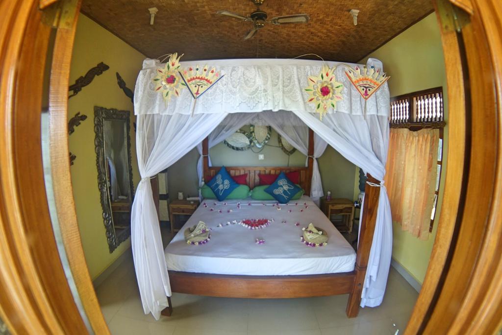 Pt Putra Momongan Menyelam Scuba Guest house 2*