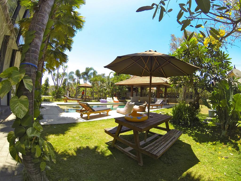 Premier Surf Camp Guest house 3*