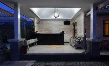 Lestari & - Jimbaran (Bali)