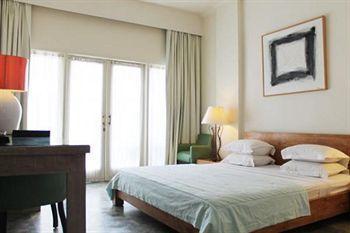 Bali Court &