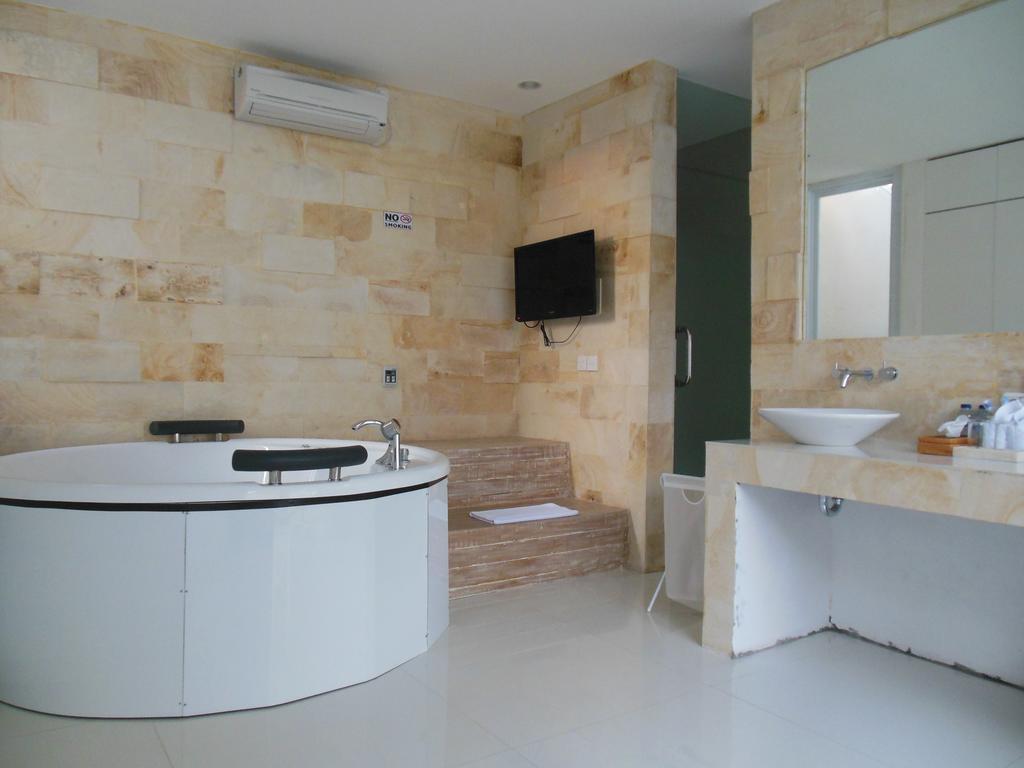 Hk Bali Legian (Bali)