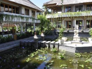 Santi Sari Boutique Hotel 5*