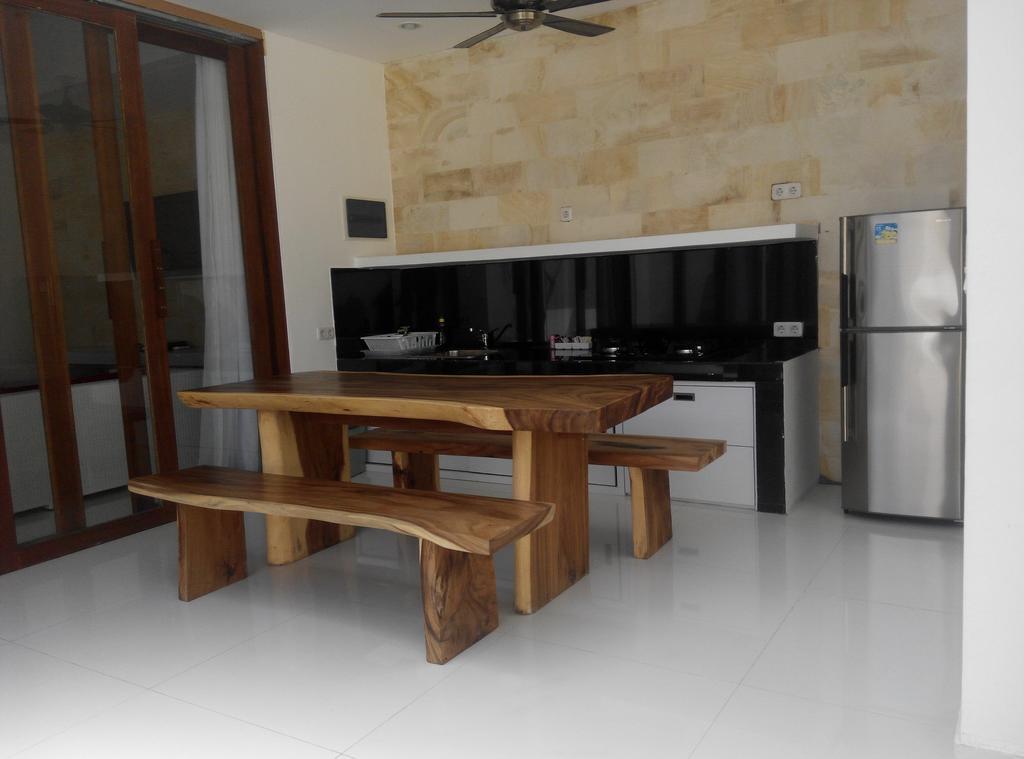 Hk Bali Villa Legian (Bali)