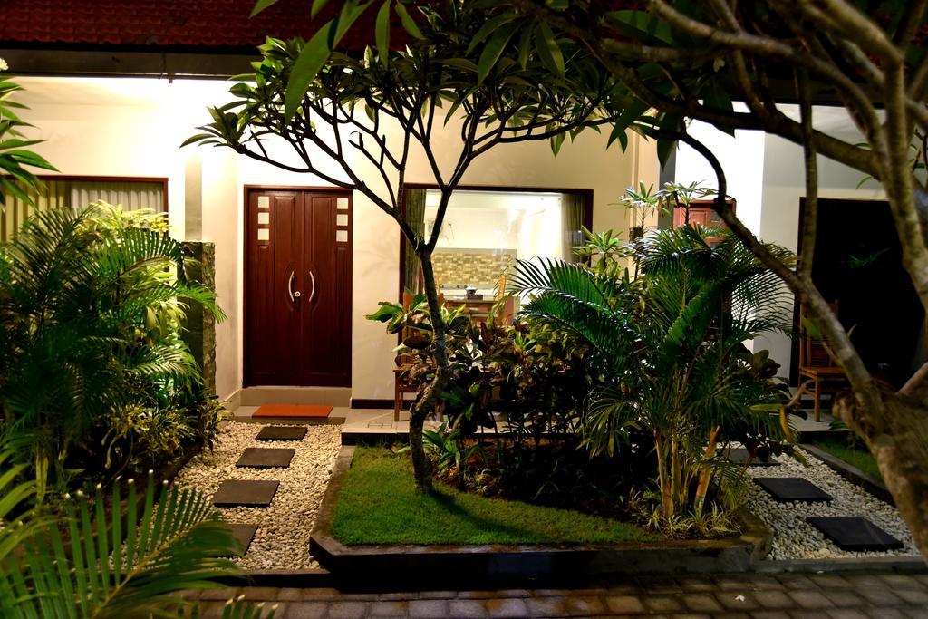 Aparthotel La House