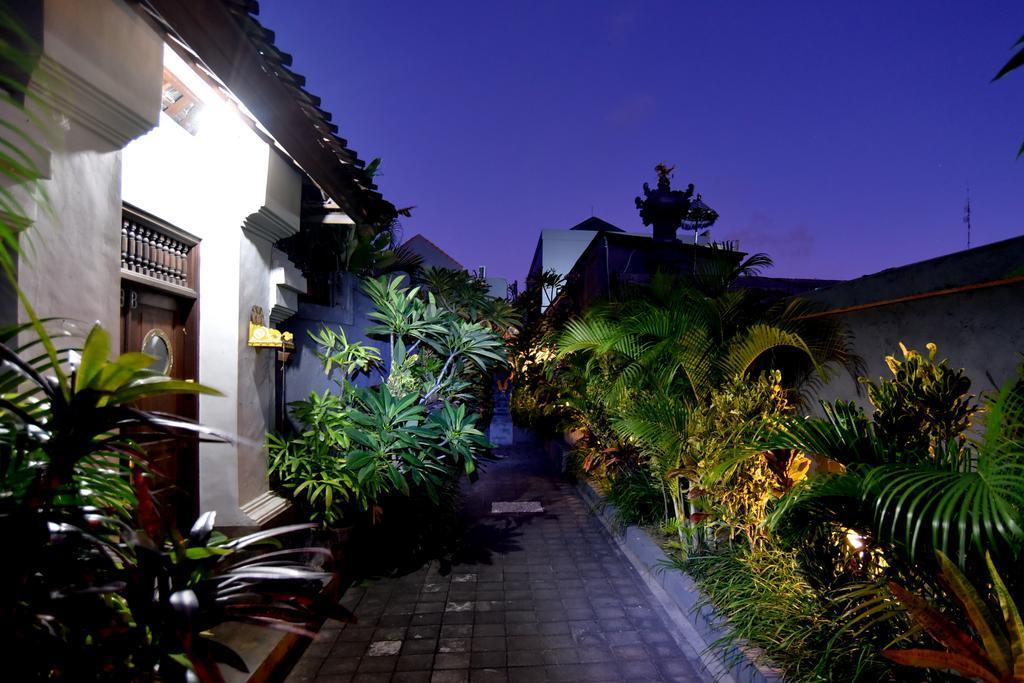 Aparthotel La House