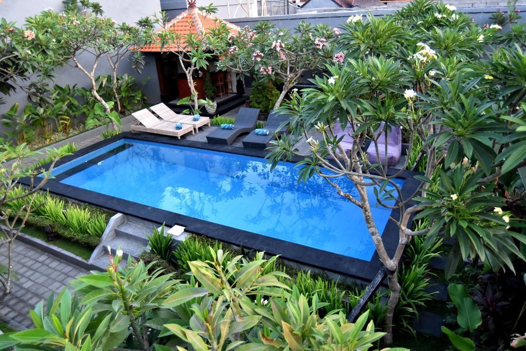 La House Aparthotel