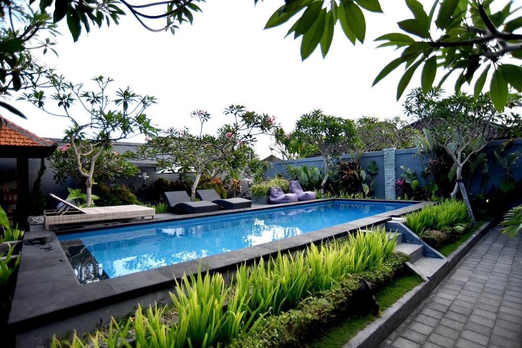 La House Aparthotel 3*
