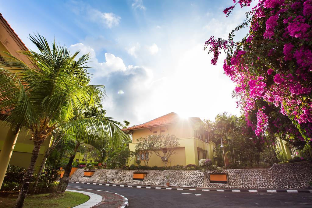 Plagoo Hotel 4*
