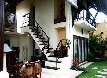Athena Garden