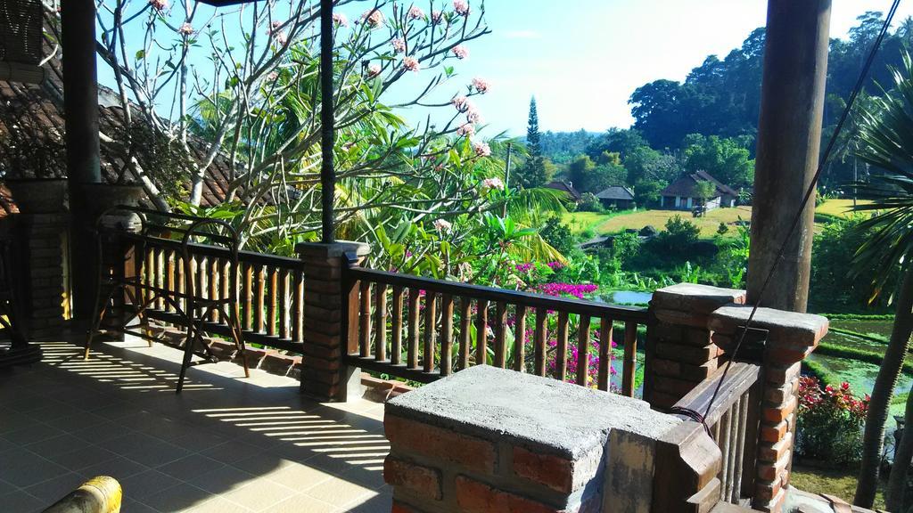 Puri Sawah Bungalows & Restaurant Guest house *