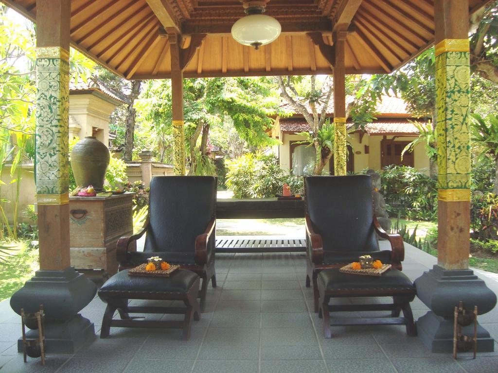 Besakih Beach Hotel 3*