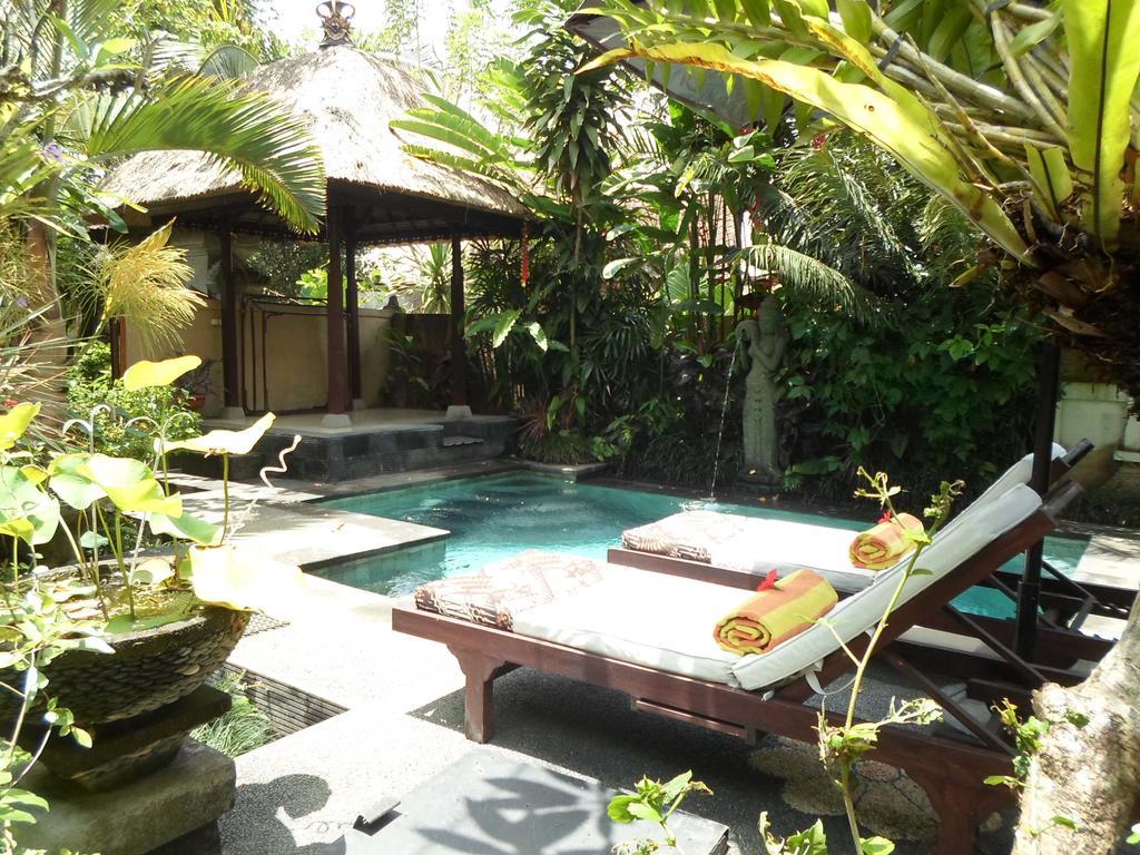 Lily Lane Villa *