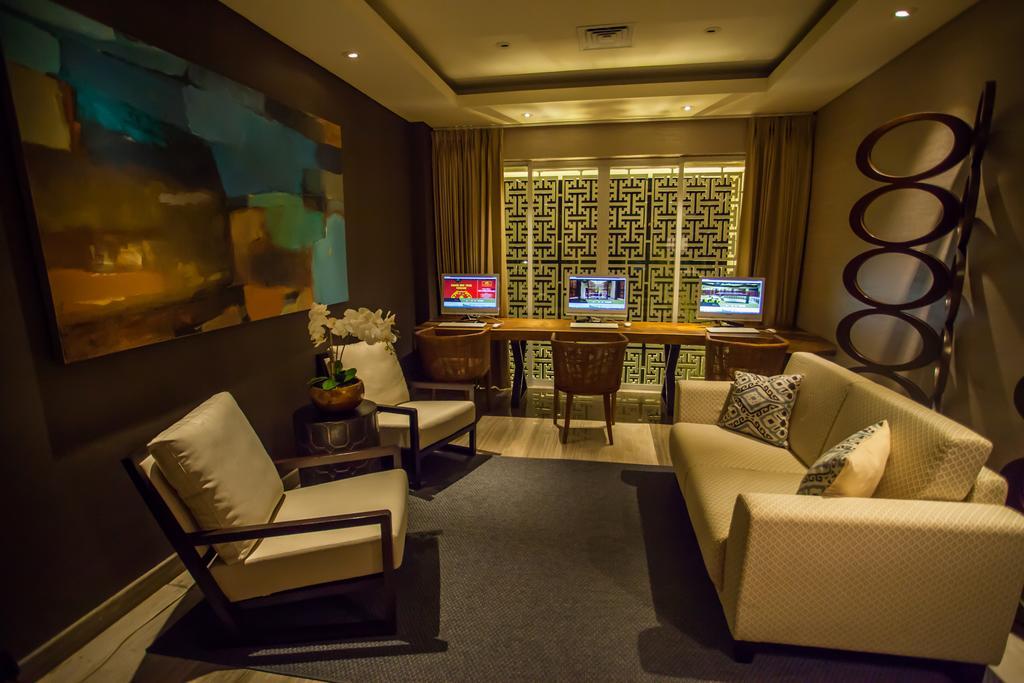Bali Paragon Hotel 4*