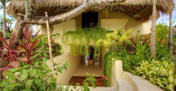 Mathis 4* Canggu (Bali)