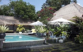 Oasis Bali 3*