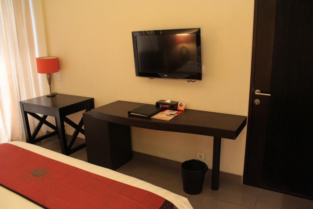 100 Sunset Kuta & Ballroom 3*