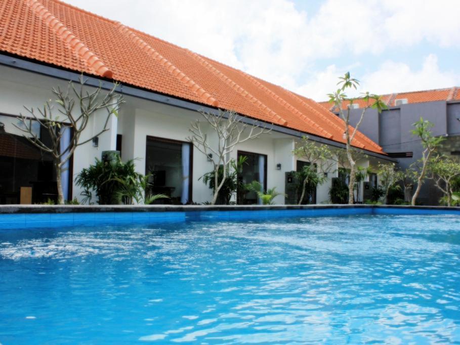 La House Aparthotel