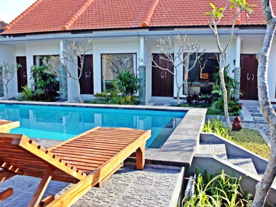 Aparthotel La House 3*