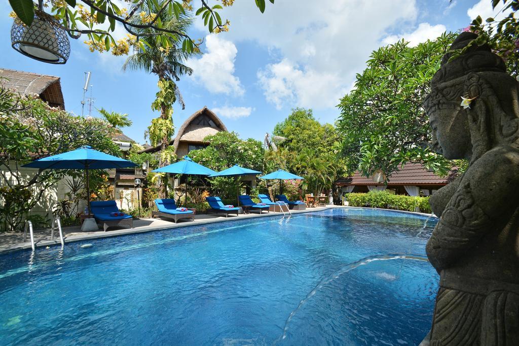 Puri Dewa Bharata & Hotel Legian (Bali)