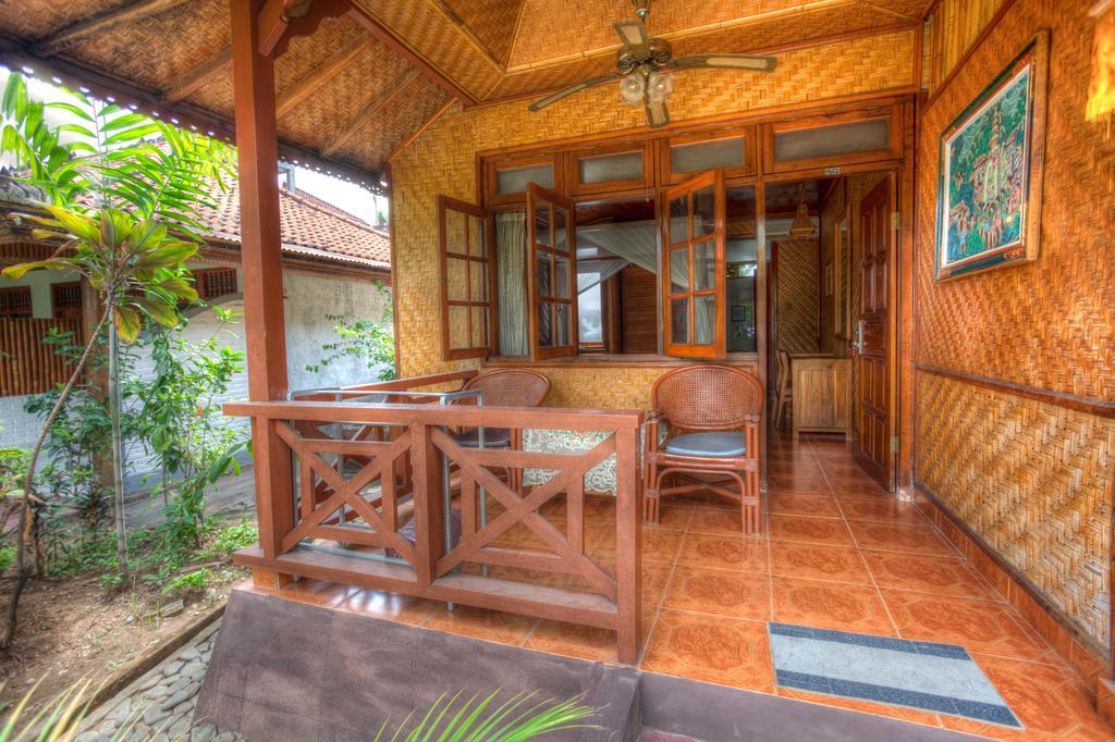Hotel Angsoka 3*