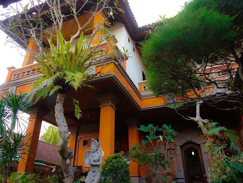 Desak Putu Putra * Ubud (Bali)