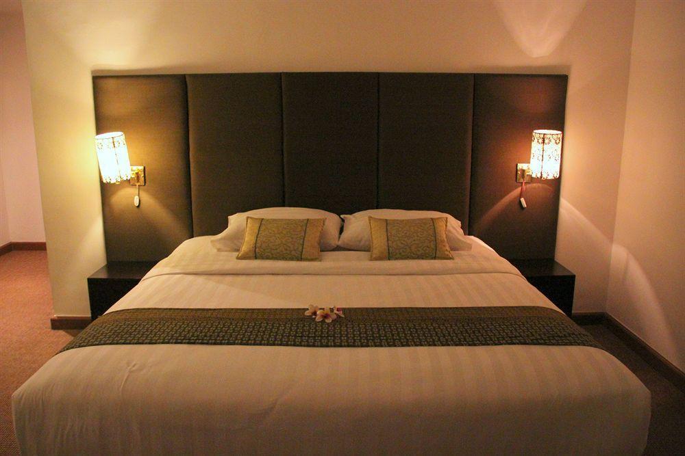 Hotel Plagoo 4*