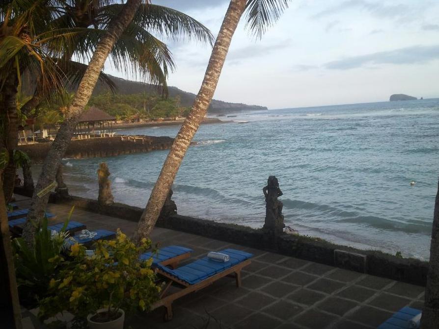 Anom Hotel 2*