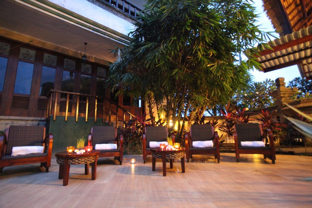 Seaview Hotel 3*
