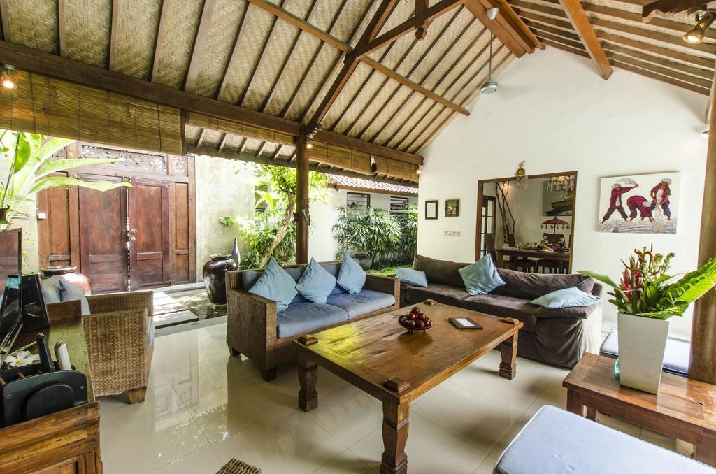 Jam Villa *