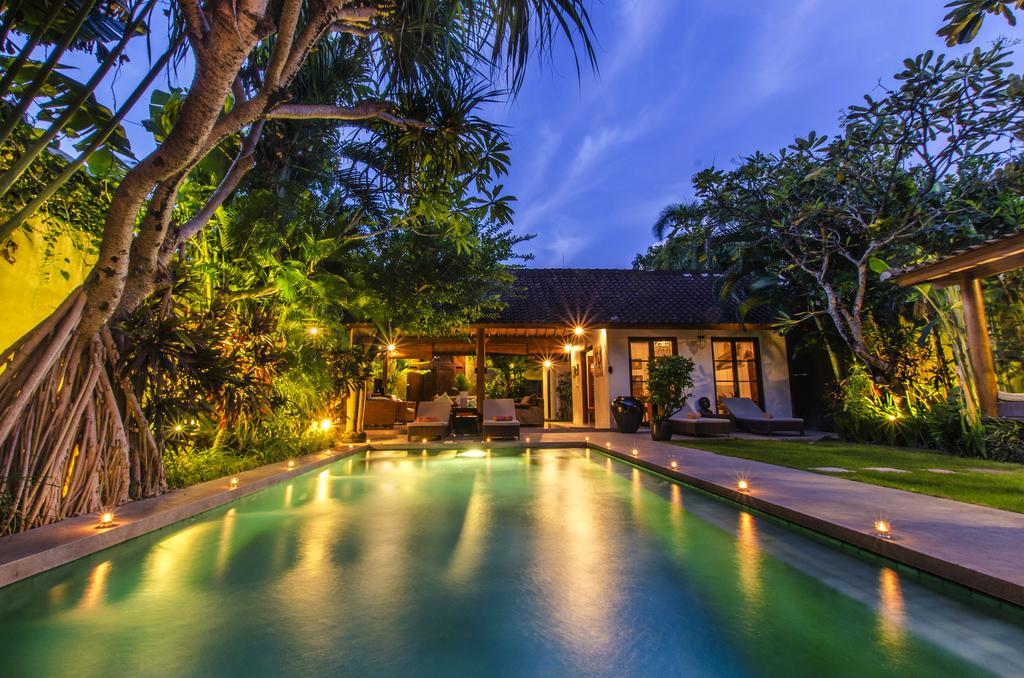 Jam * Seminyak (Bali)